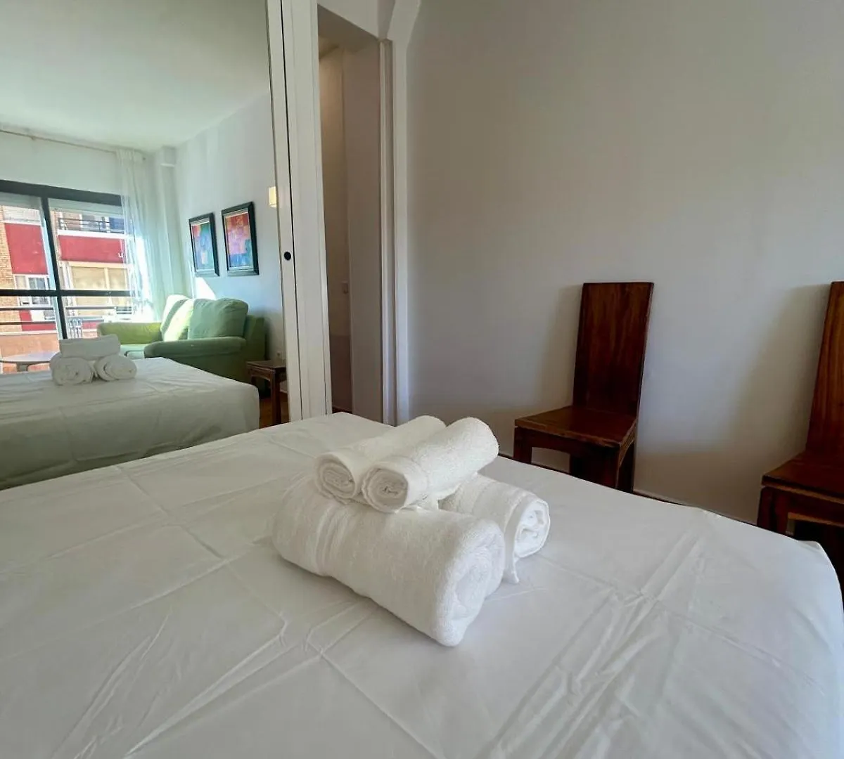 Centro Estudio Con Balcon Torremolinos